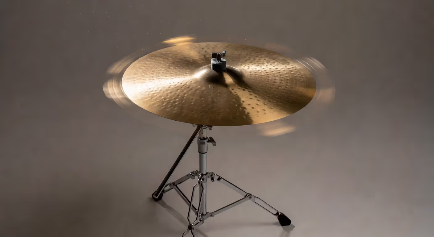 Crash cymbal vibrating on stand